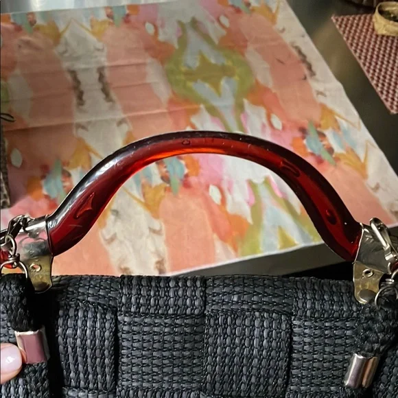 Black Woven vintage Handbag with acrylic handle - Picture 6 of 10